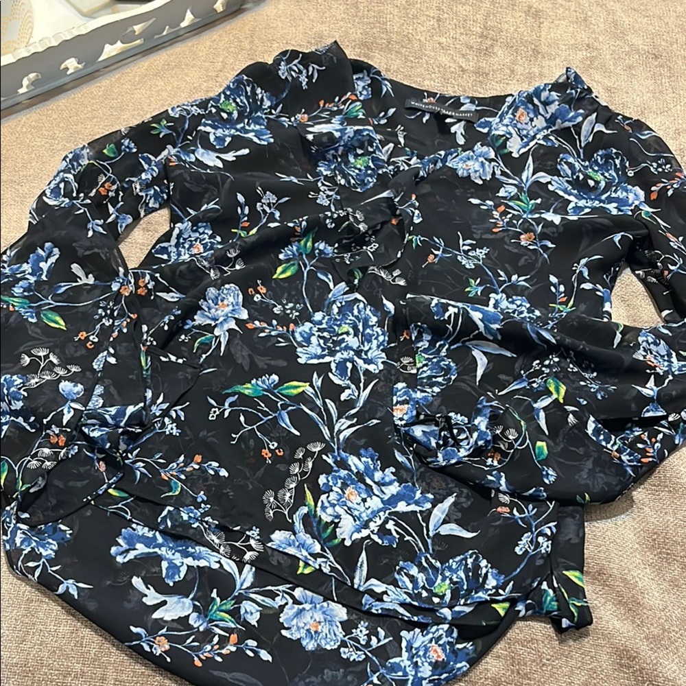 White House Black Market Ruffled Tie Front Floral Blouse, Size 4